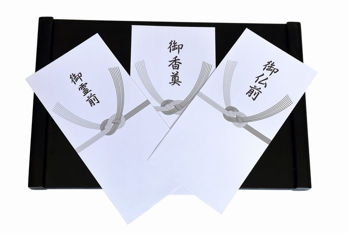 現金のお供え イメージ